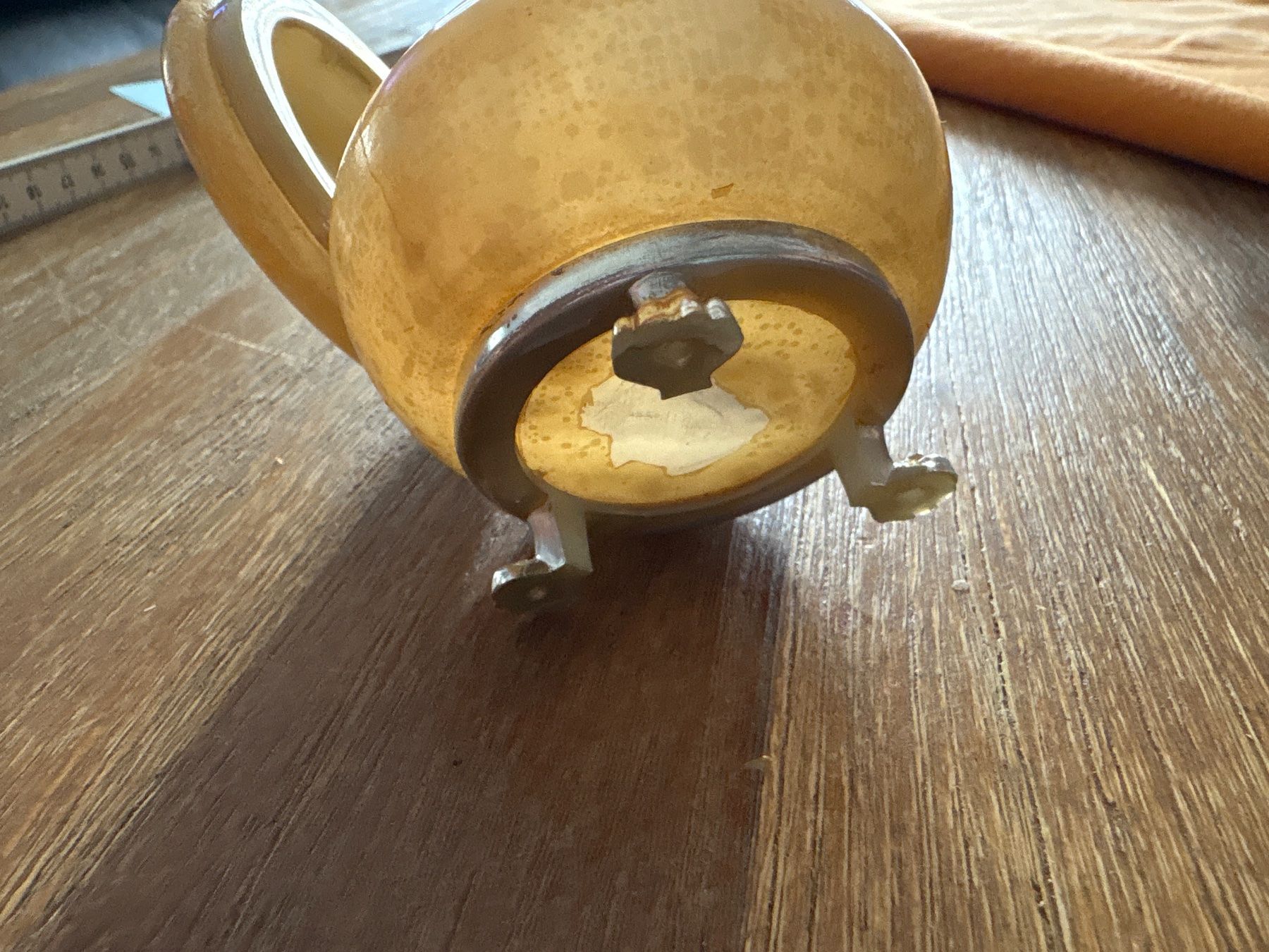 Coupes: Dose mit Blumenmotiv hellgelb – D'occasion à Schübelbach par S1CH 2