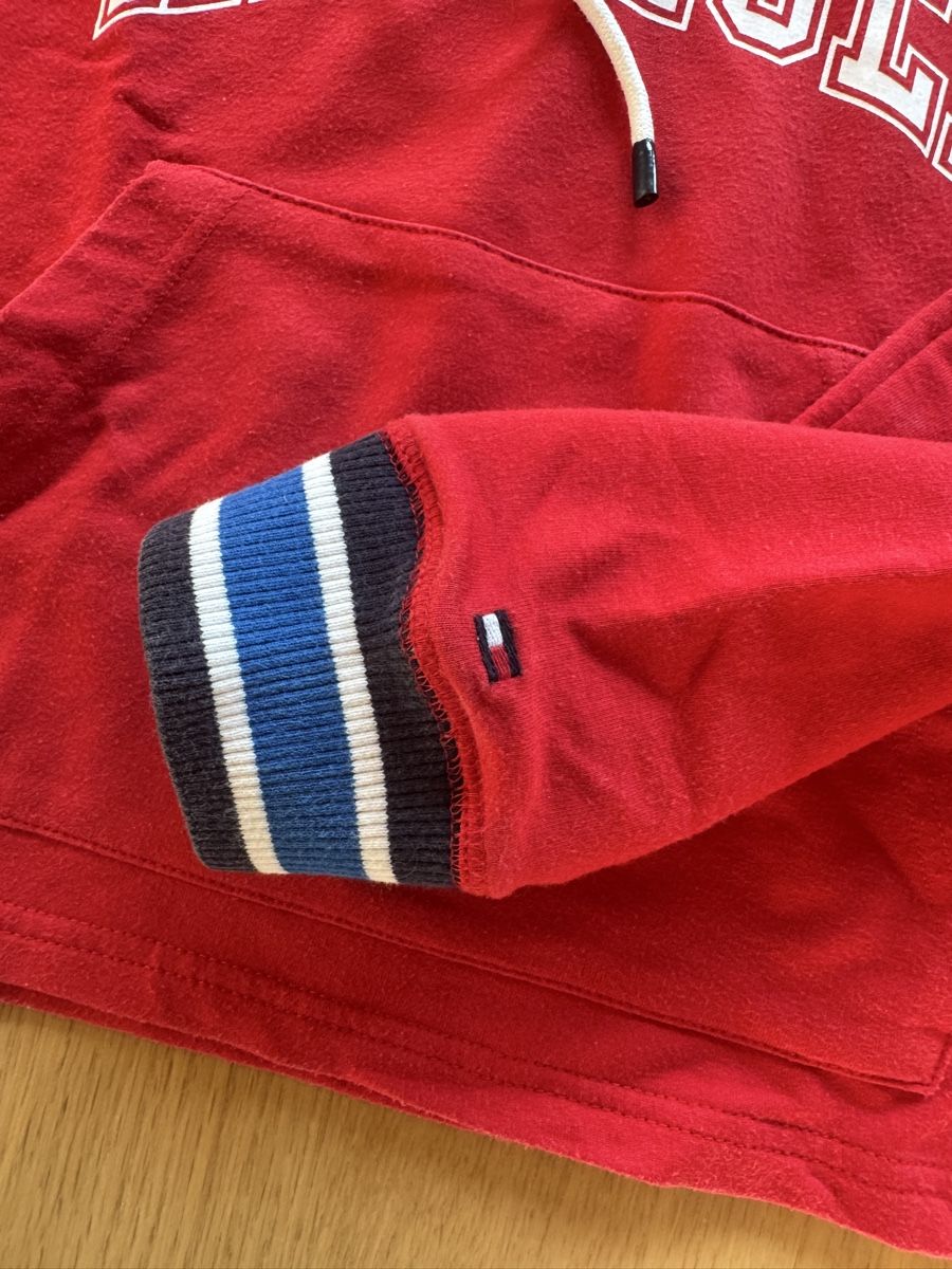Tommy Hilfiger Pullover & Sweatshirts: Tommy Hilfiger Pullover Kapuze Rot XXS  – Neu (gemäss Beschreibung) aus Liestal von lea_j9xn 1