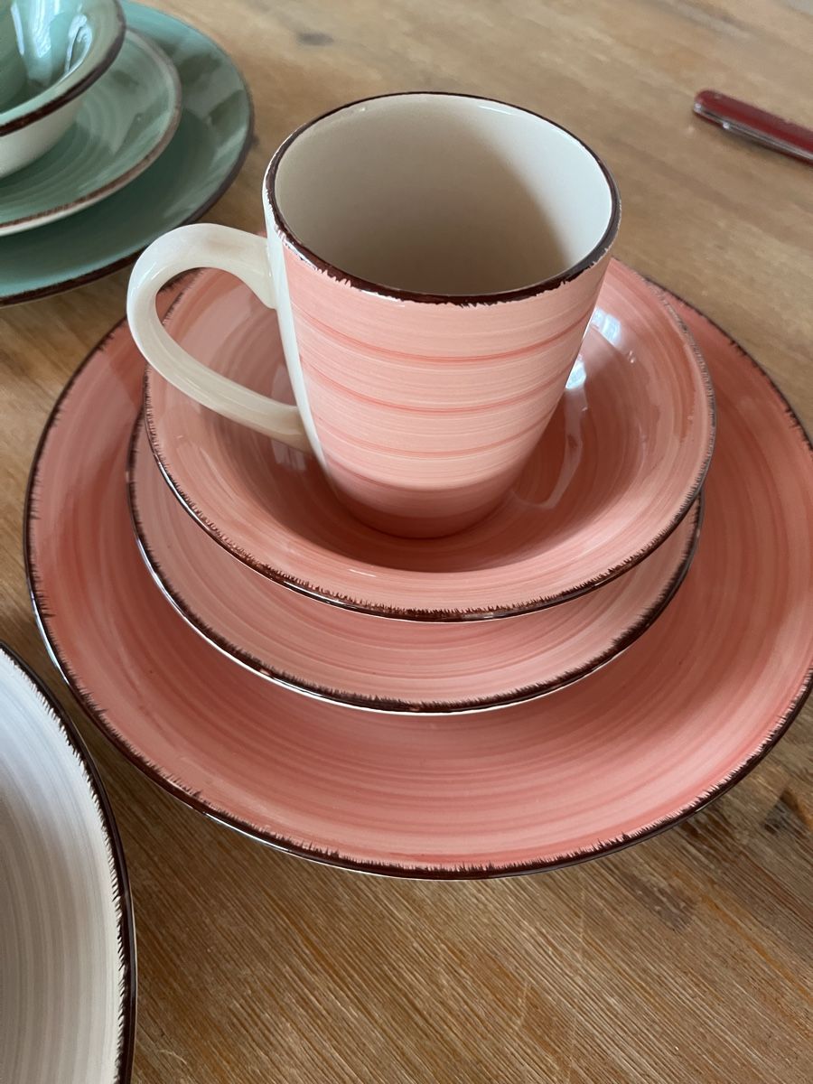 Set di piatti: Geschirr Set Steingut 16-teilig farbig  – Nuovo (secondo la descrizione) da Grellingen venduto da NaMar25 1