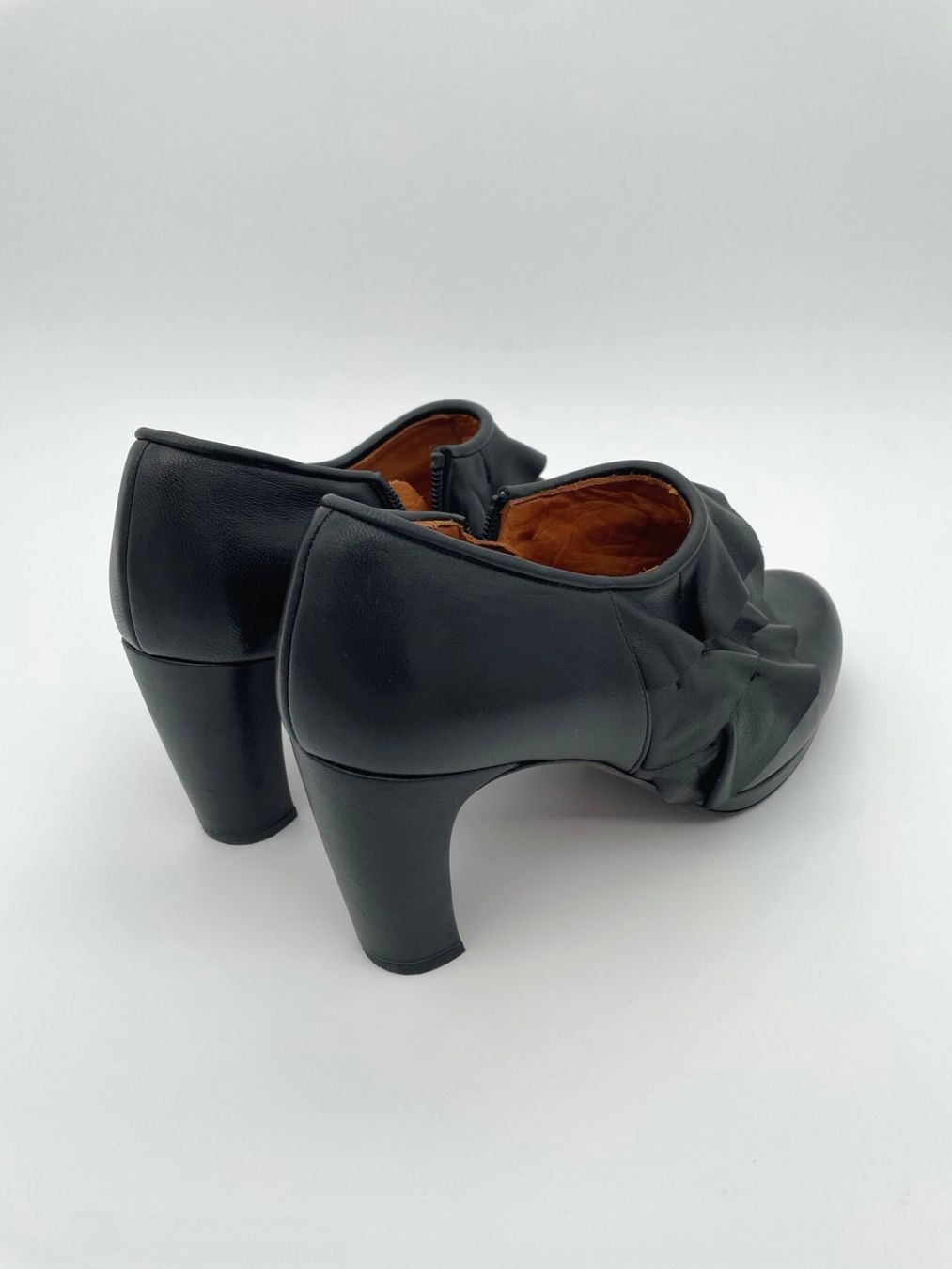 Chie Mihara Scarpe da donna: Chie Mihara Ruffle Klassischer Pump EU 39.5 Schwarz – Usato da Zürich venduto da shoe_shop 3