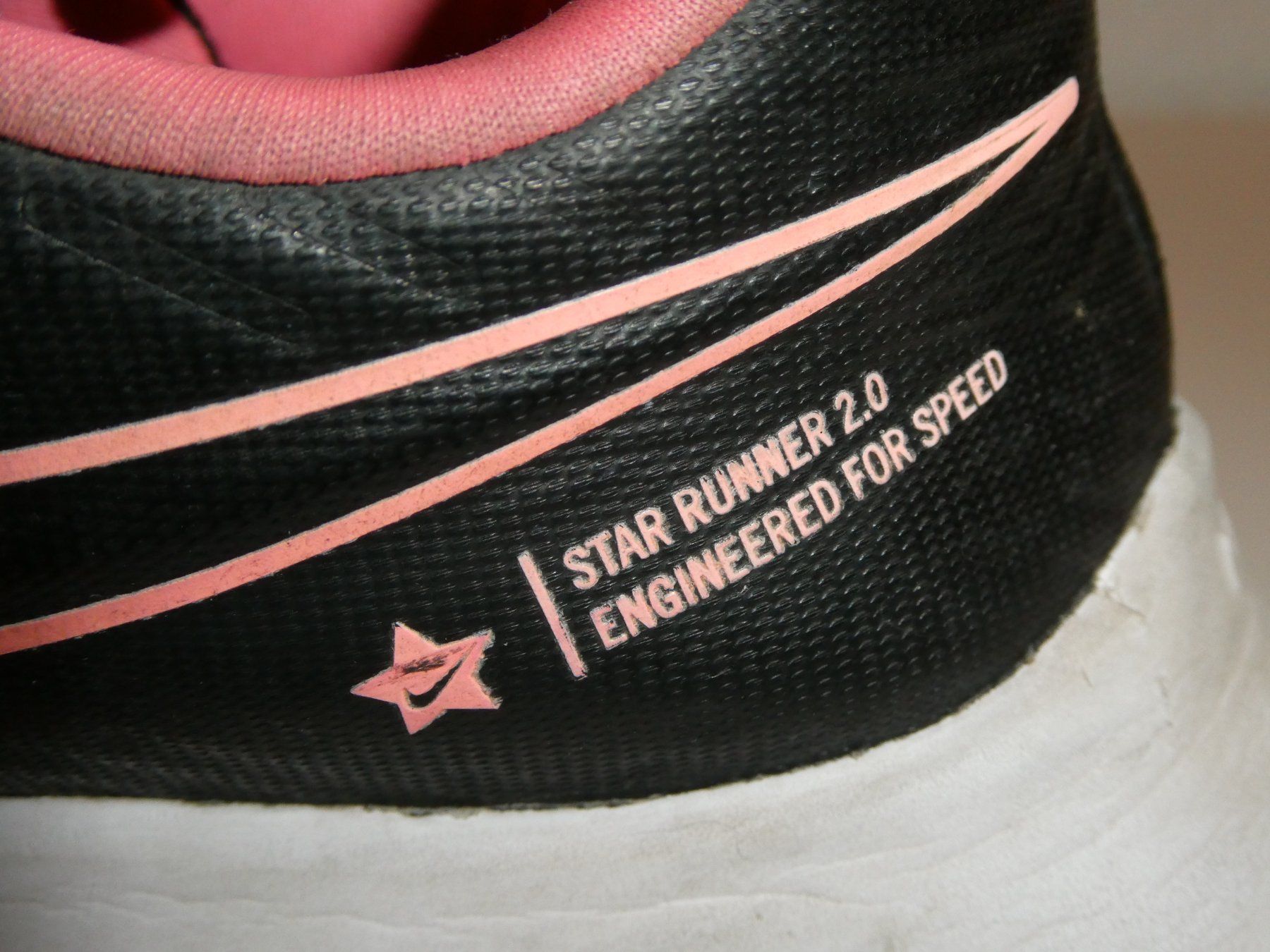 Nike Scarpe per ragazze: Laufschuh Nike Gr.37.5 – Usato da Mels venduto da KOSL 3