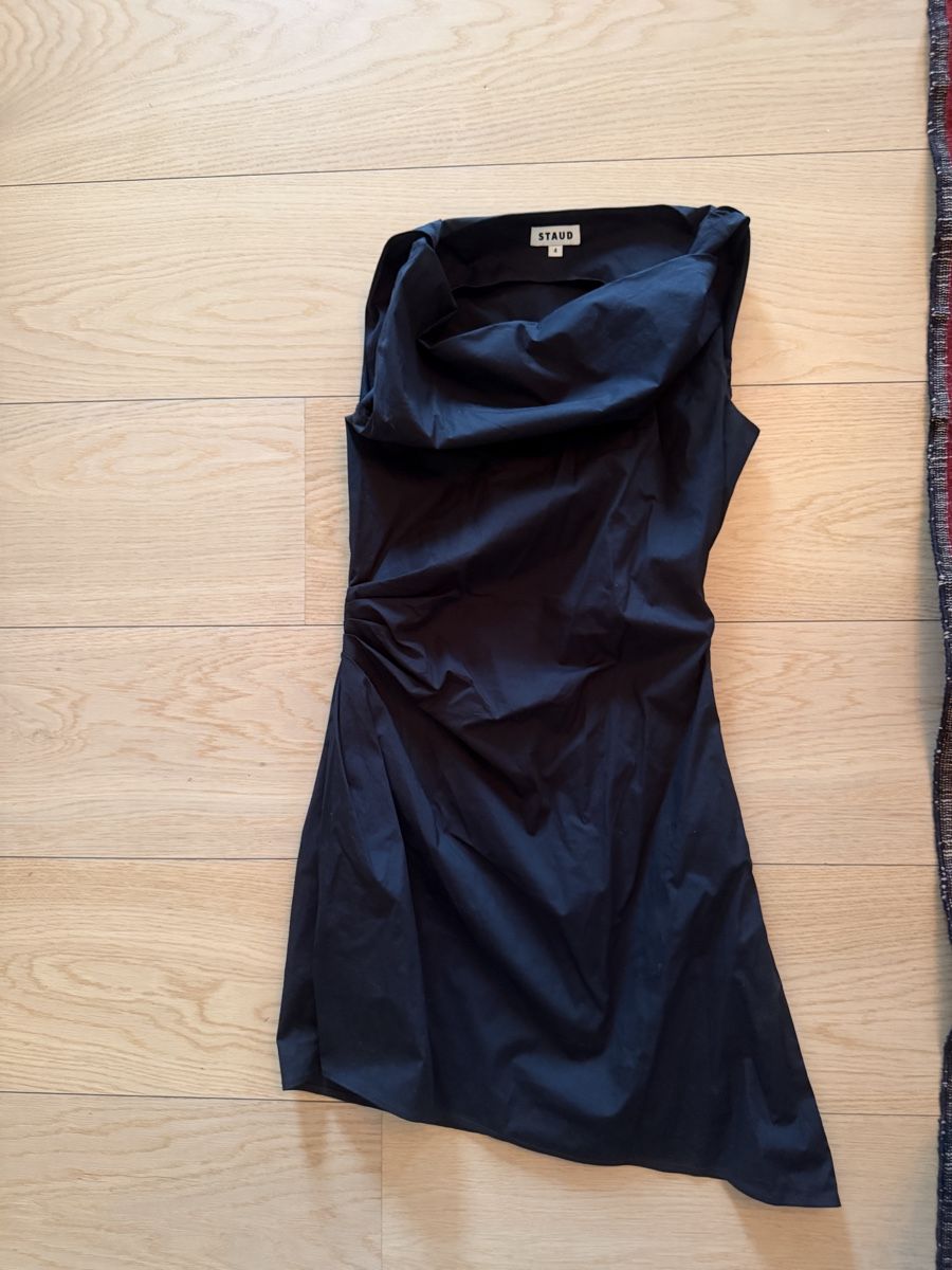 Vestiti: Staud schwarzes Kleid – Usato da Zürich venduto da cha_y9x8