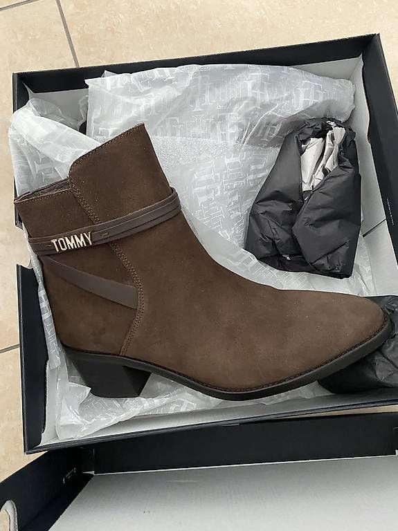 Scarpe da donna: Tommy Hilfiger stiefel Neu – Usato da Niederwangen BE venduto da hamer2