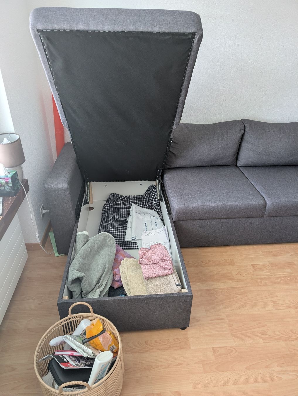 Divani: Ecksofa mit Bettfunktion und Stauraum grau vom Ysk – Usato da Chur venduto da agn_j9n2 2