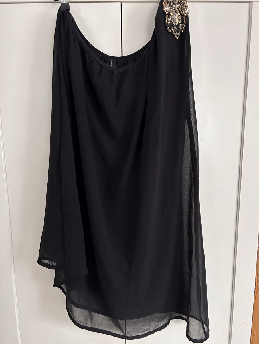 Vero Moda Vestiti: Elegantes Abendkleid One-Shoulder Gr. S – Usato da Obfelden venduto da JackyRot