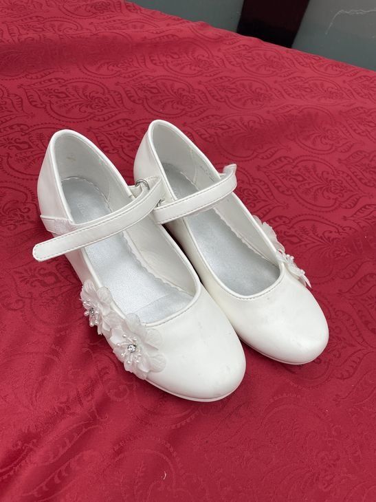 Scarpe per ragazze: Mädchen elegante Ballerina Halbschuhe 32 – Usato da Bergdietikon venduto da antovale