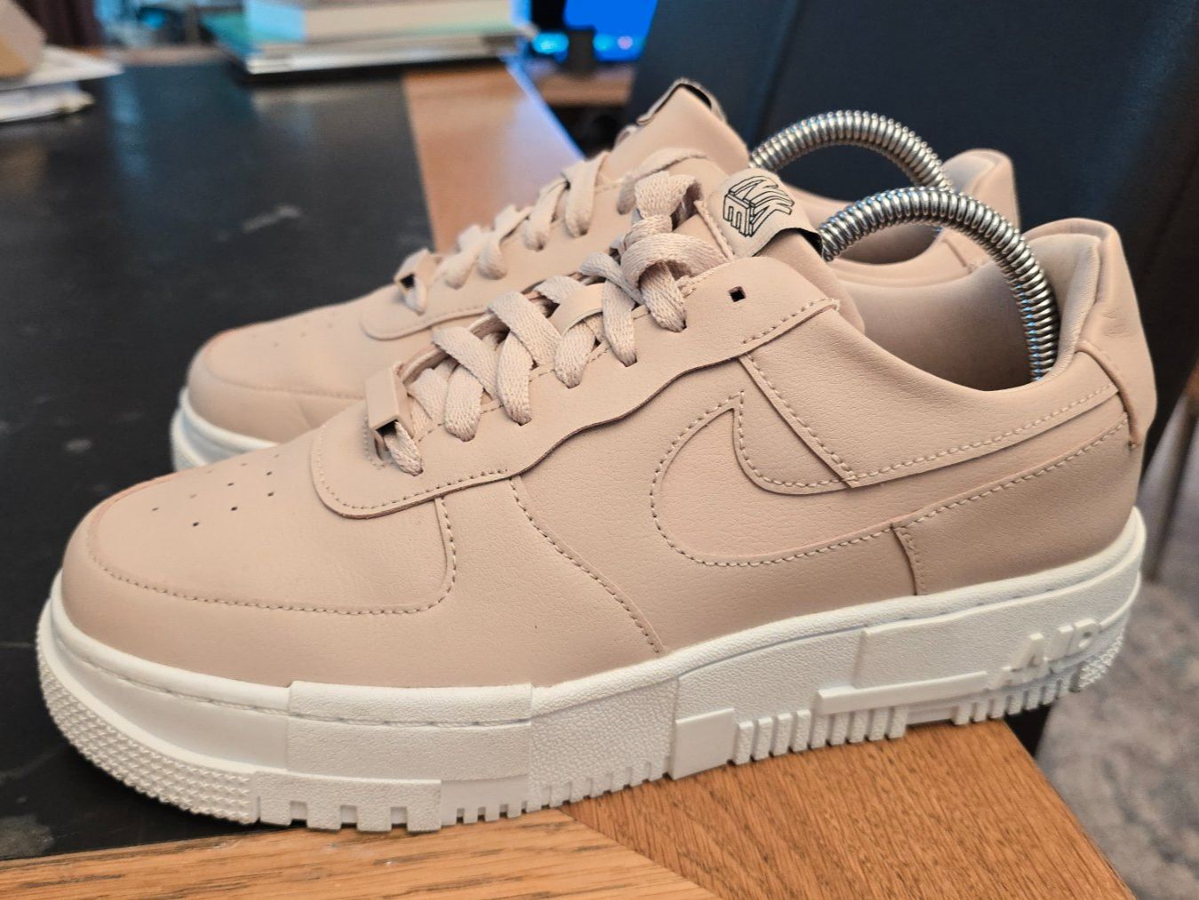 Nike Scarpe da donna: Nike Air Force1 pixel | EU 41 – Nuovo (secondo la descrizione) da Wallisellen venduto da theblacksheep 1