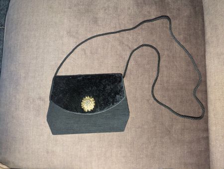 Elegantes Abendtäschli, schwarz, Samt, festlich, wie neu