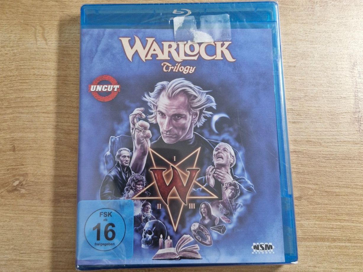 Tutti i DVDs: Warlock Trilogy NEU OVP Bluray – Nuovo e nell'imballaggio originale da Pfungen venduto da Whitie
