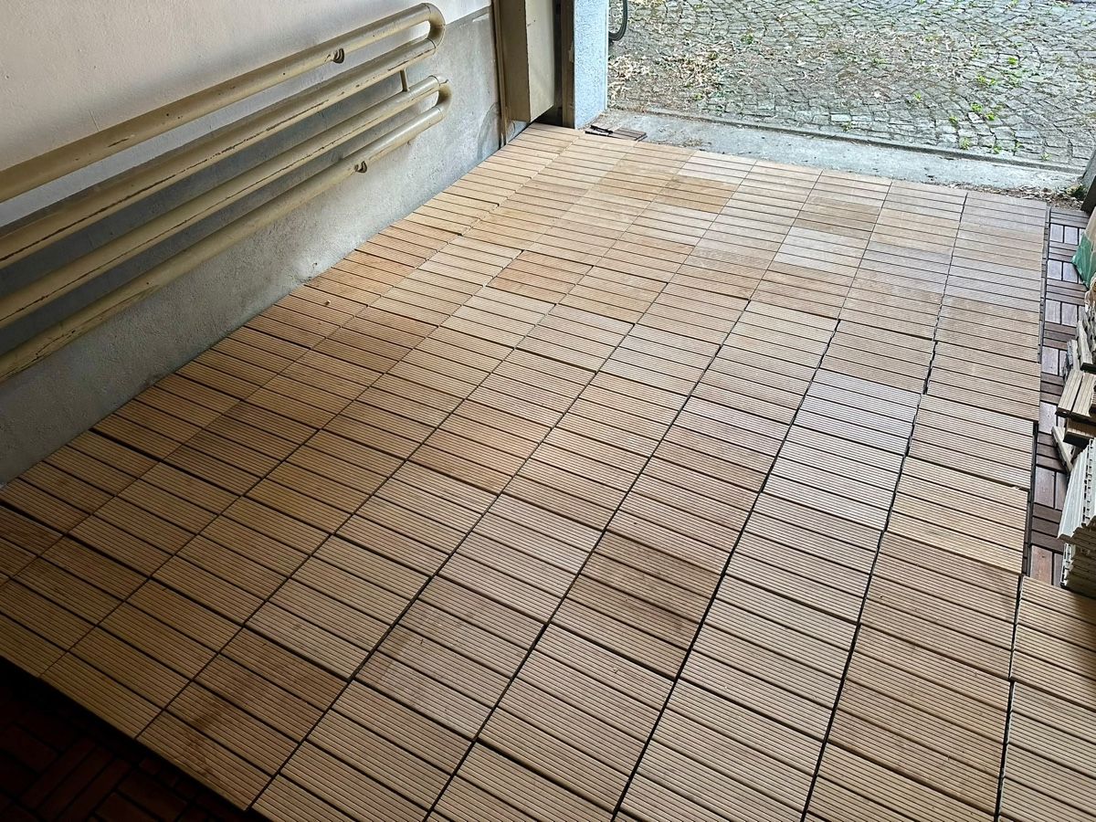 Revêtements de sol: WPC Klickfliesen (92 Stück) – D'occasion à Zürich par Zane99 1