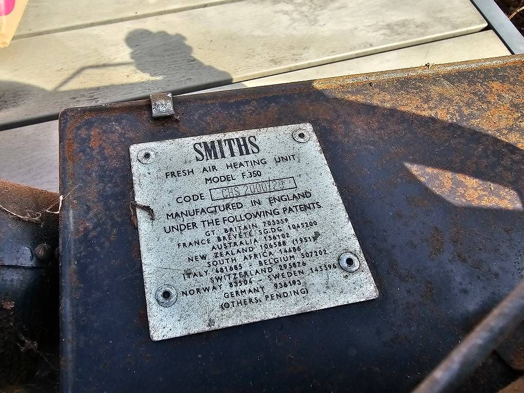 Radiatori: Smiths Fresh Air Heating Unit F350 Original Oldtimer Heizung – Usato da Rottenschwil venduto da epaveart 1