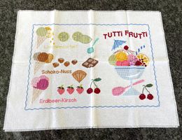 Handgesticktes Küchenbild „Tutti Frutti“ – Kreuzstich