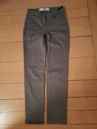 Pamela Henson Jeans