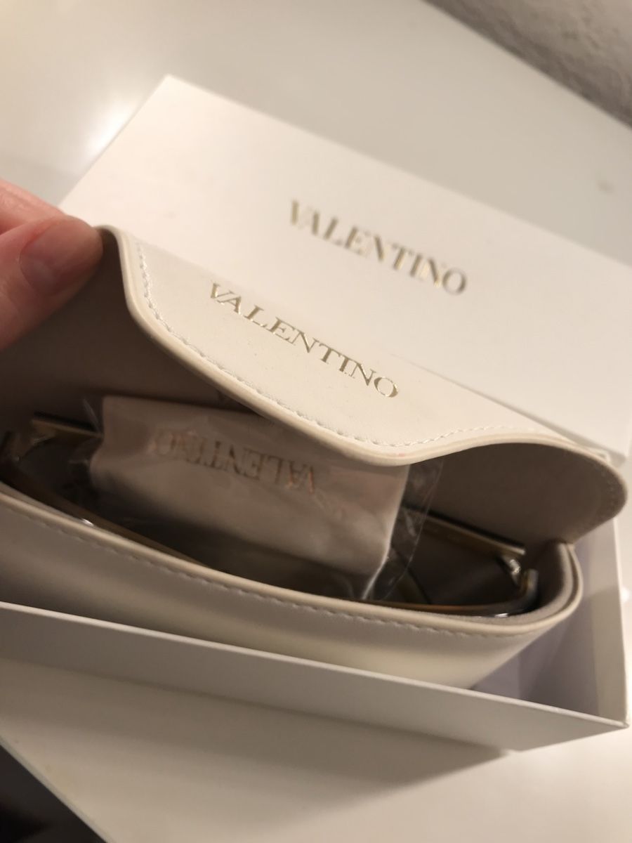 Valentino Occhiali & Lenti: Valentino Sonnebrille – Usato da Erlinsbach SO venduto da VWV1 4