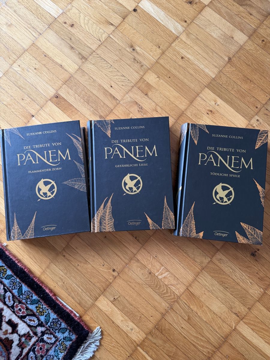 Libri: Die Tribute von Panem - Suzanne Collins, Sammleredition – Nuovo (secondo la descrizione) da Bern venduto da joannnne 2