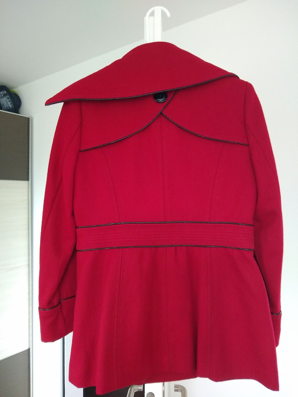 Mäntel: Almost New! Red Wool Blend Coat Size S never worn! – Neu (gemäss Beschreibung) aus Dübendorf von rol_fm6d 2