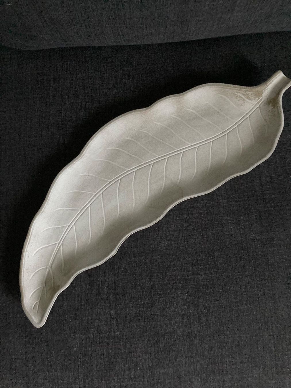 Servierplatten: Deko-Schale "Blatt", Shabby chic – Gebraucht aus Samedan von chickenrun01
