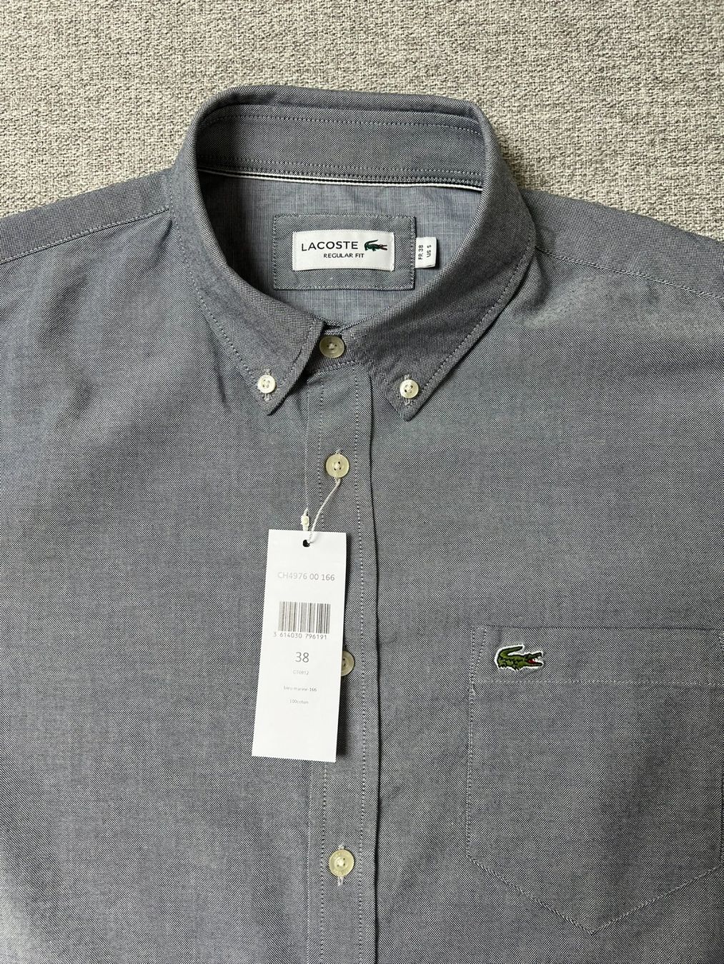 Lacoste Camicie: NEU Original Lacoste Hemd, Grösse 38 (S) – Nuovo (secondo la descrizione) da Biel-Benken BL venduto da Aplus0 1