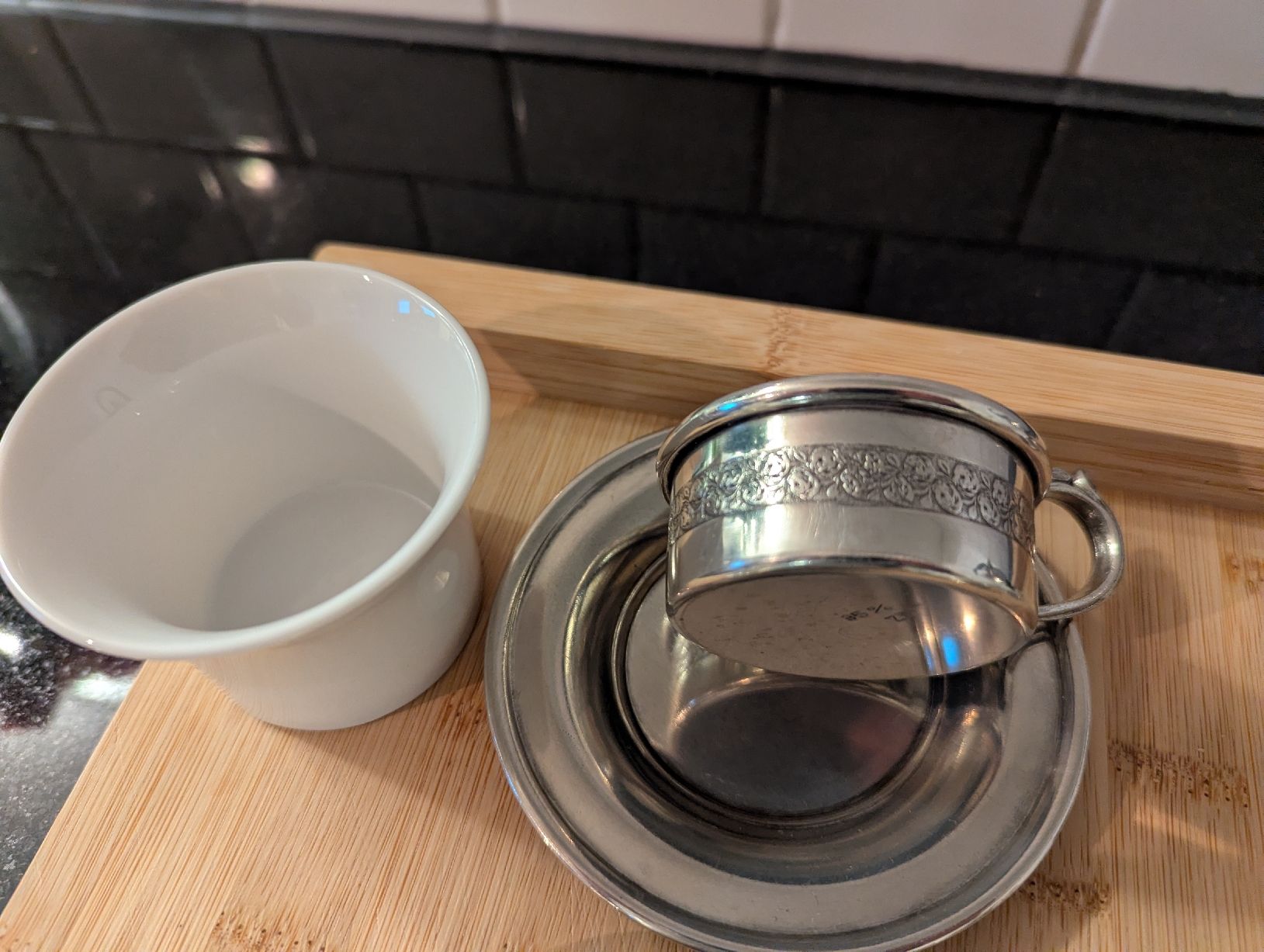 Tazze: Set mit 8 Kaffeetassen – Usato da Wallisellen venduto da Taurusit 1