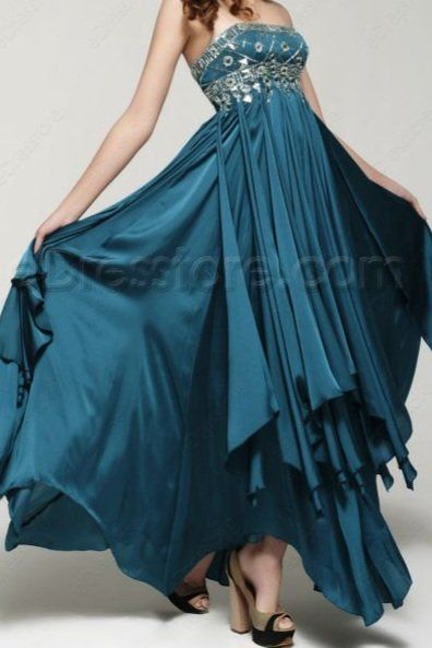 Robes: Abendkleid Grösse S – D'occasion à Münchenstein par ibi_w7n2 1