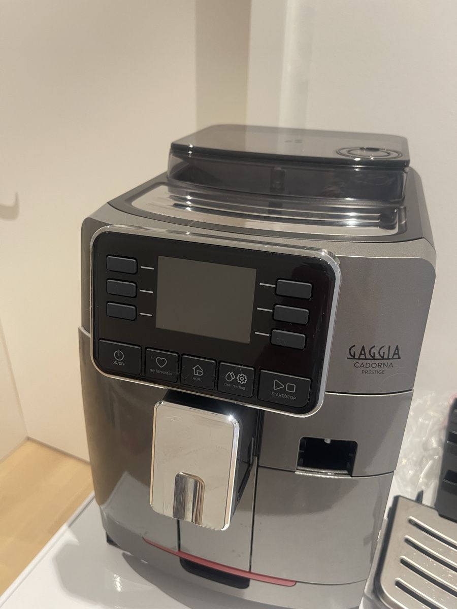 Gaggia Macchine per caffè & Macchine per espresso: Gaggia Cadorna Prestige Automatic Coffee Machine – Usato da Unterägeri venduto da eve_76lj 8