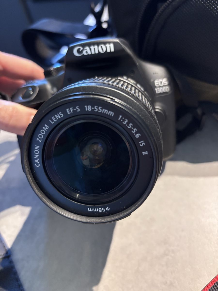 Canon Fotocamera: Spiegelreflexkamera digital Canon 1300d – Usato da Wattenwil venduto da Tante_Olga 1