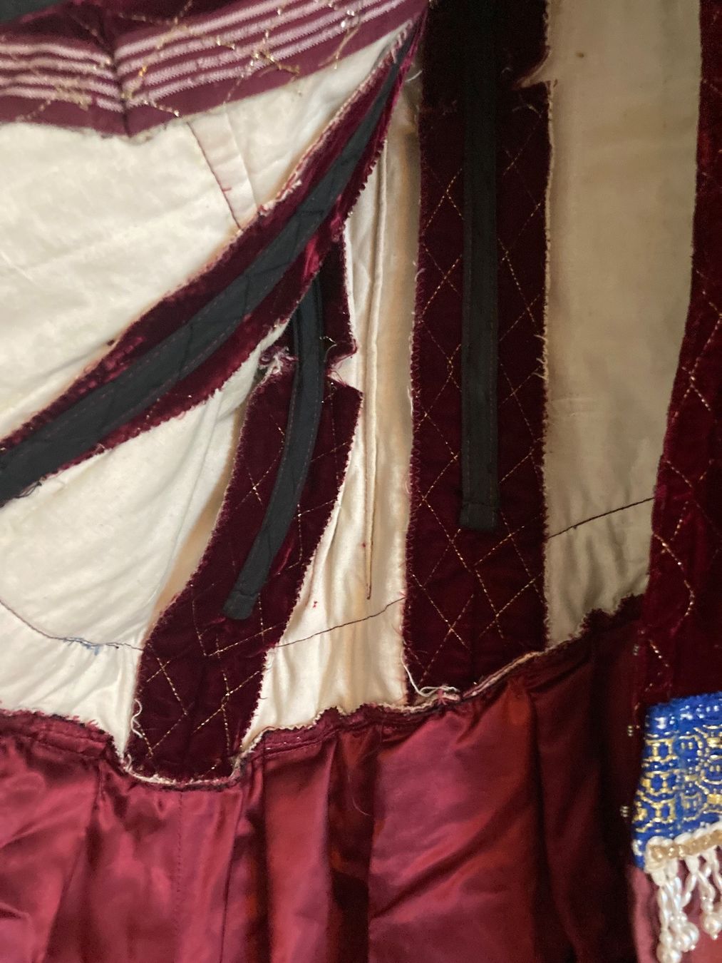 Costumi: Oper Kostümfest Kleid – Usato da Basel venduto da Ang_22cx 3