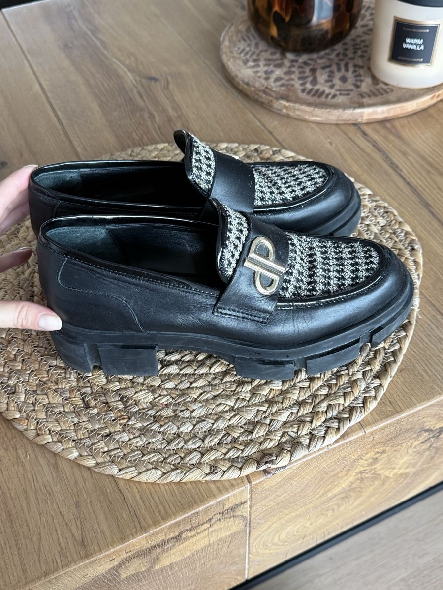 Scarpe da donna: Pollini leather loafer 37 – Usato da Cham venduto da Ezhdoll 3