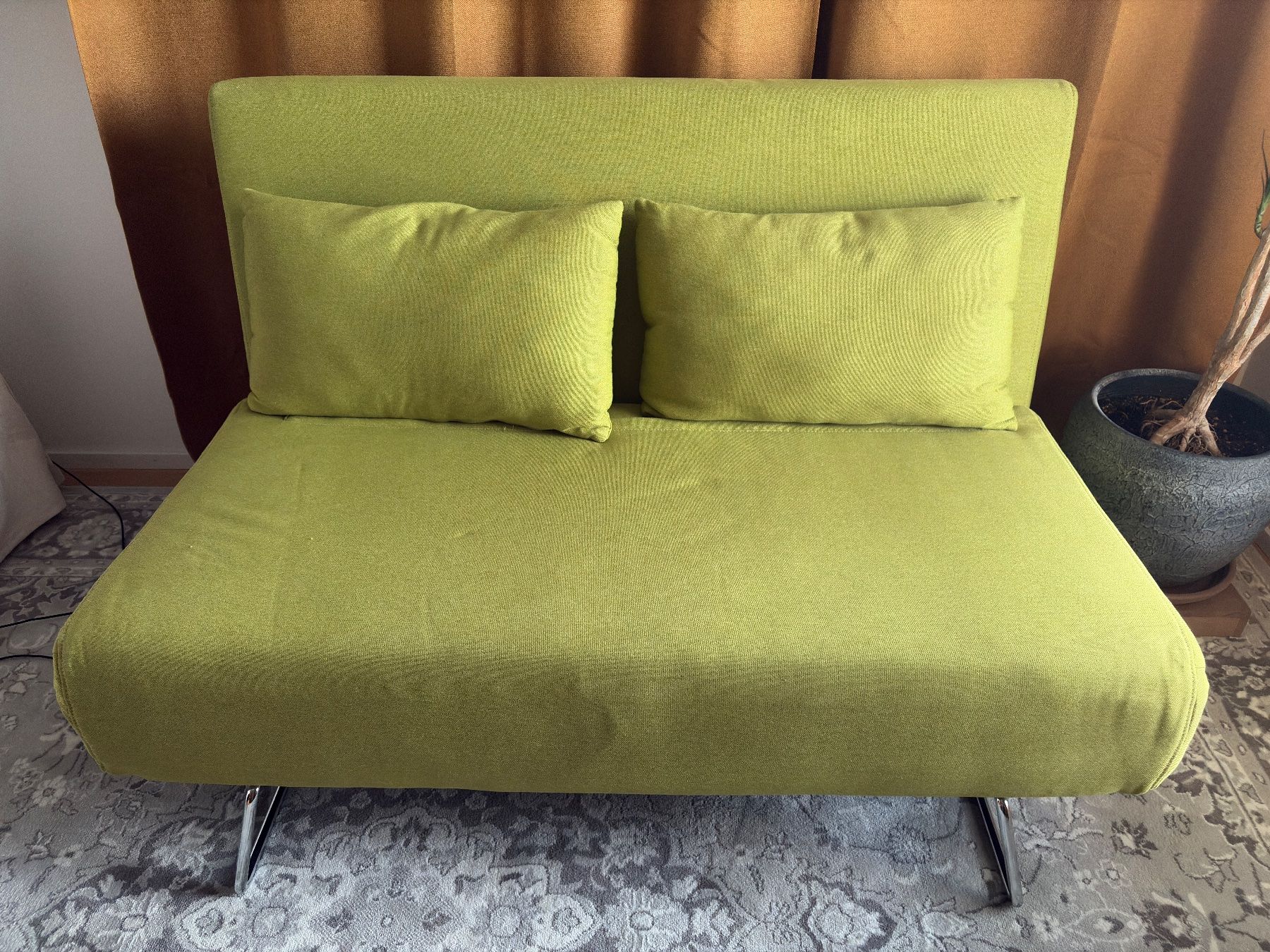 Sofas: Schlafsofa, grün – Gebraucht aus Thun von aimasama