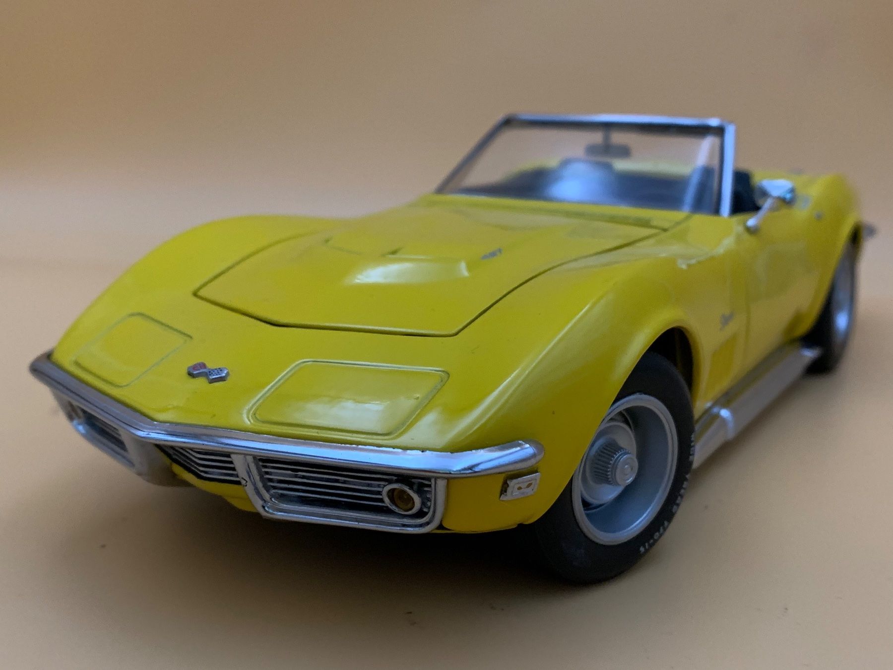 Revell Modellini d'auto: Chevrolet Corvette 1969 1:18 – Usato da Epautheyres venduto da LordSkull