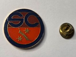 Pin's vintage SC Football club - objet de collection rare