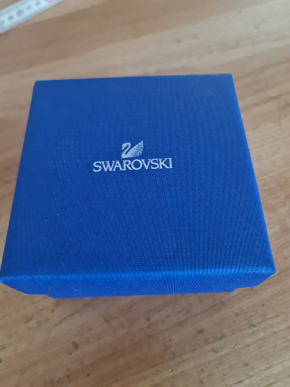 Swarovski Statuette: Swarovski Figur Erdmännchen Originalverpackt  – Usato da henau venduto da Rockj 4