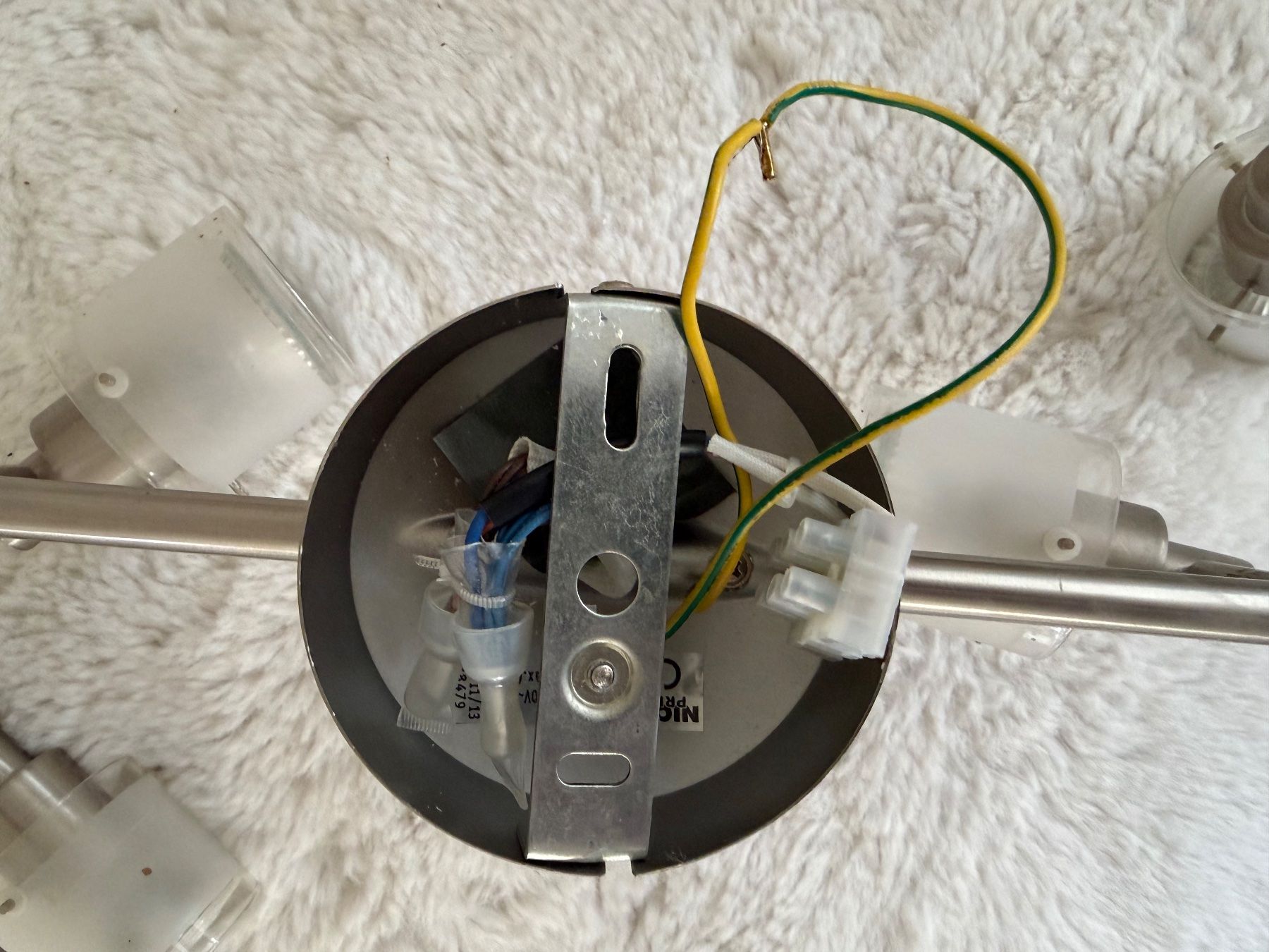 Kronleuchter & Deckenlampen: Deckenleuchte 4 Spots Metall matt Glas matt 45cm – Gebraucht aus Duggingen von Ysvogel 3