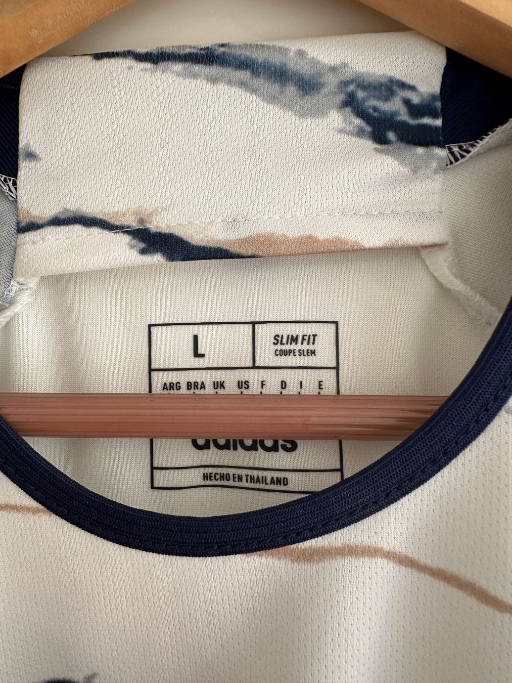 Adidas Canottiere & Pantaloni: ITALIYA trikot G L – Nuovo (secondo la descrizione) da Maienfeld venduto da tobeyl2020 3