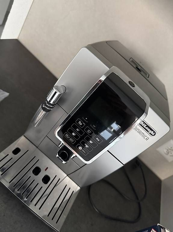 Macchine per caffè & Macchine per espresso: DeLonghi Kaffeevollautomat – Usato da Herznach venduto da Jennyyy01