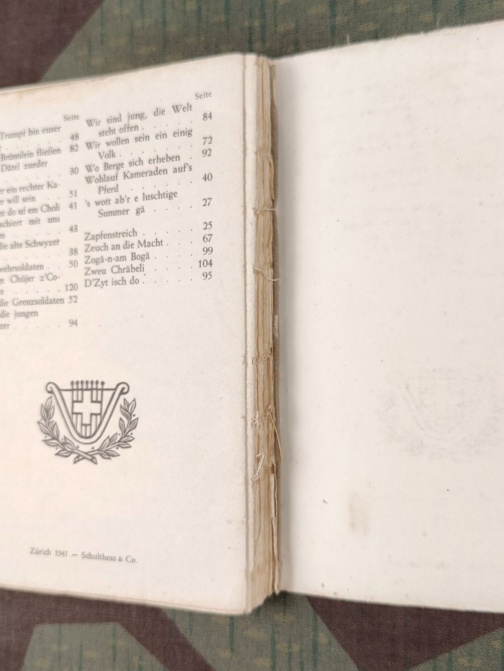 Schweizer Armee Uniformi: SOLDATENLIEDERBUCH 1941 – Usato da Bauma venduto da SwissMilitaria 3