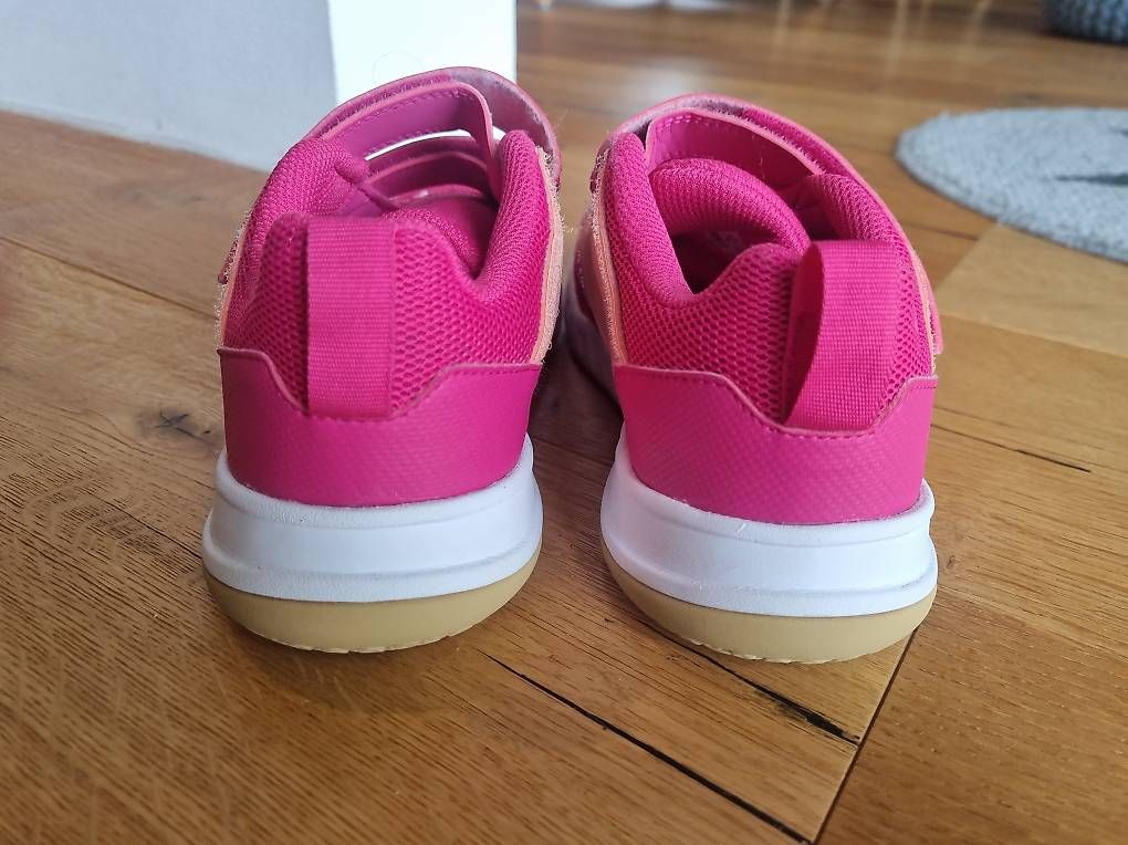 Adidas Scarpe per ragazze: Hallenschuh Grösse 36 – Usato da Brütten venduto da gupi1717 2