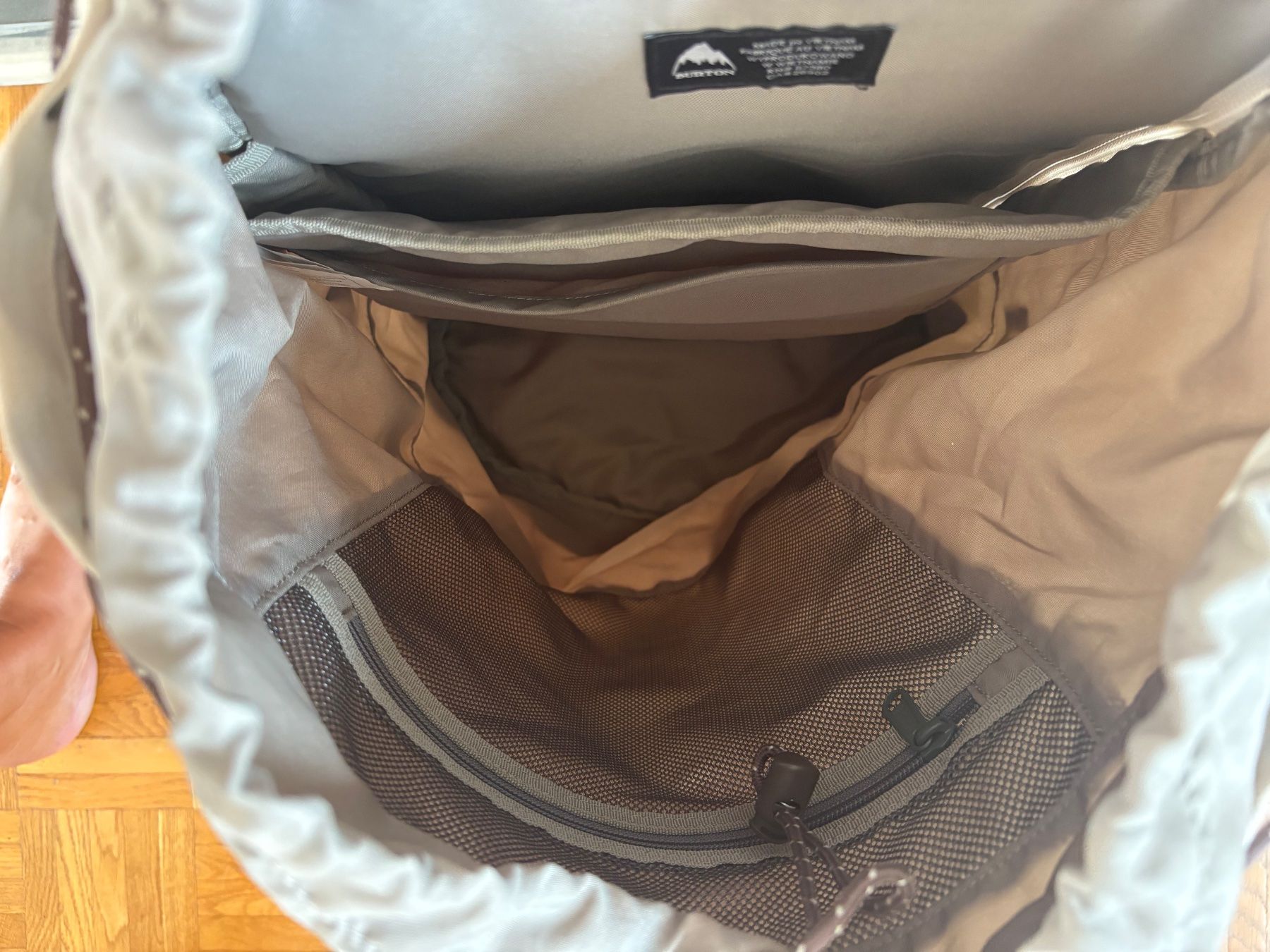 Burton Rucksäcke: Burton Rucksack – Gebraucht aus Oetwil an der limmat von sua_g8n6 4