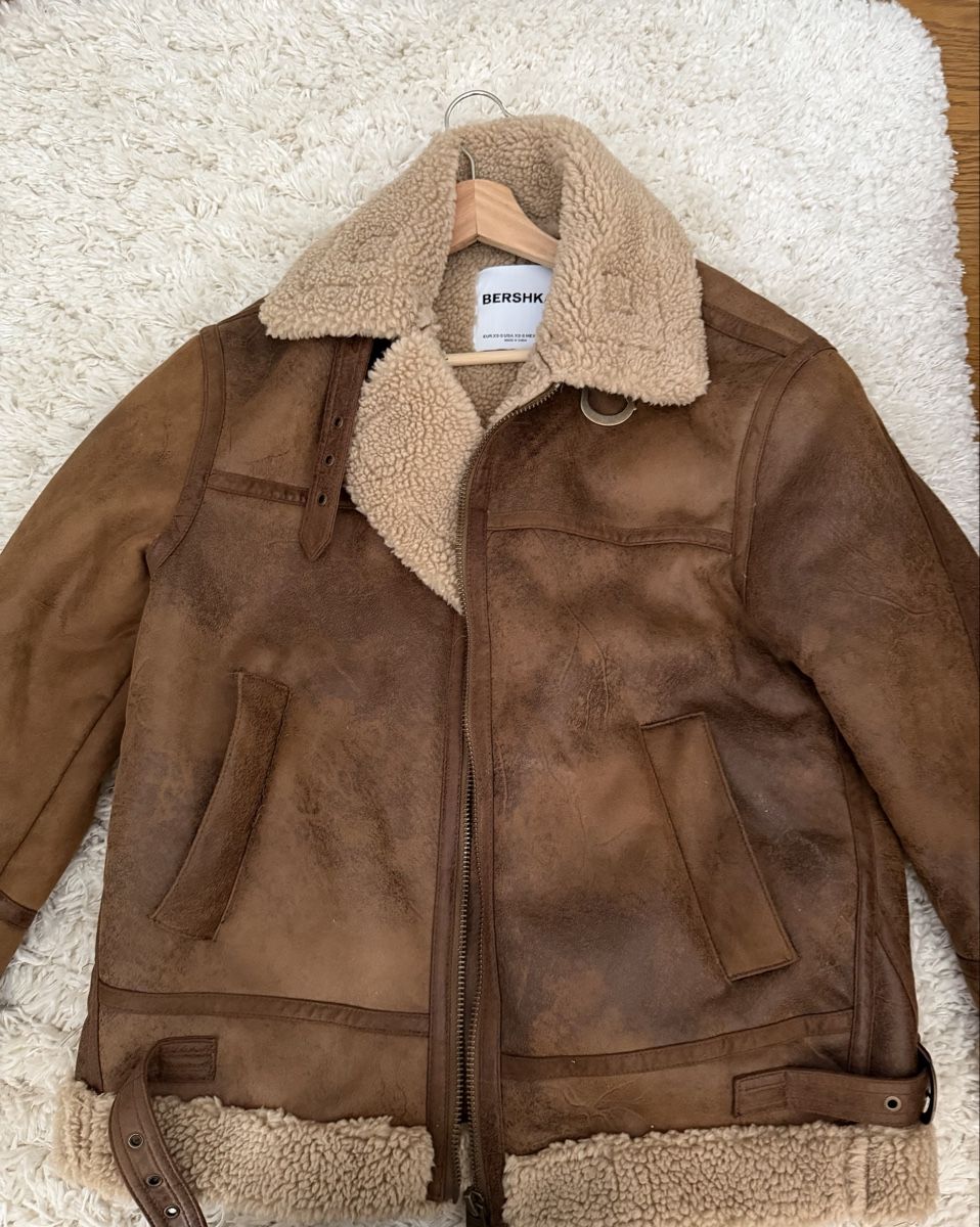 Bershka Giacche: Braune Kunstlederjacke von Bershka – Nuovo (secondo la descrizione) da Münchenstein venduto da mia_bm9b 1