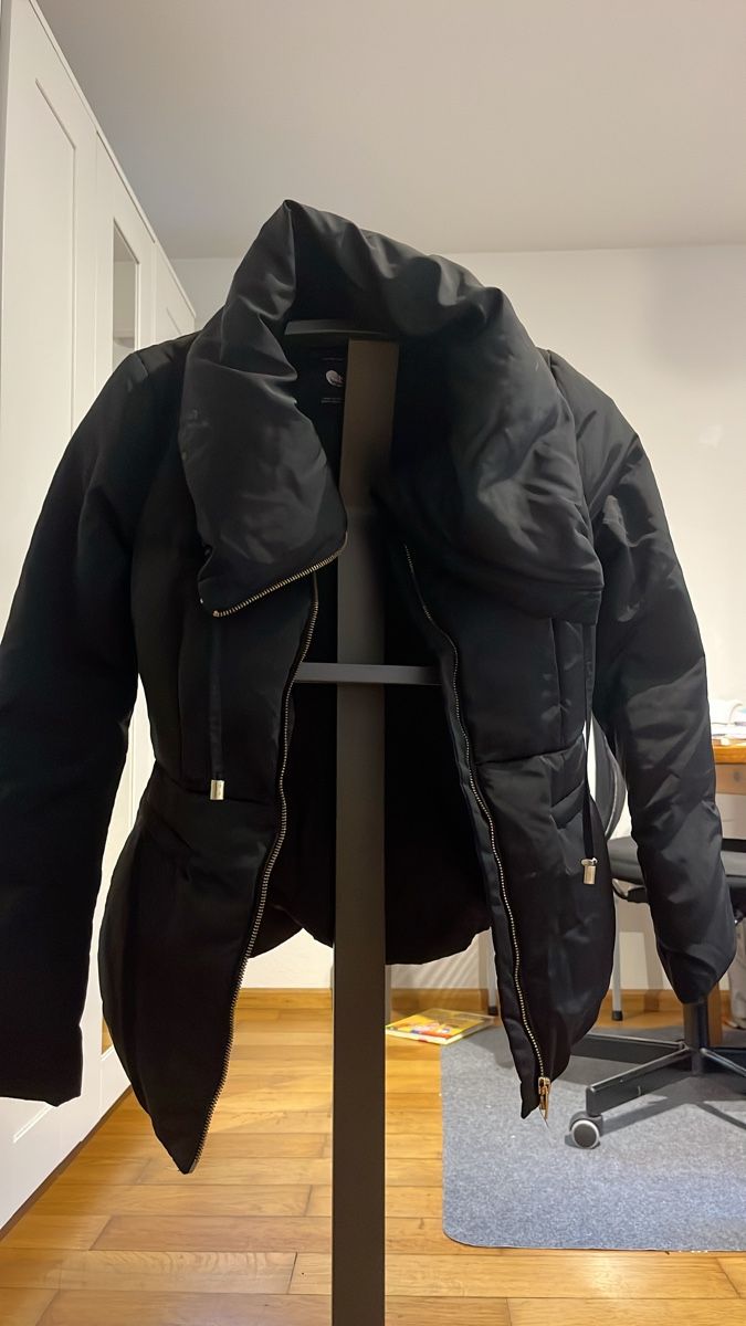 Zara Vestes: Damen Winterjacke  tailliert – D'occasion à Basel par hal_s2bt