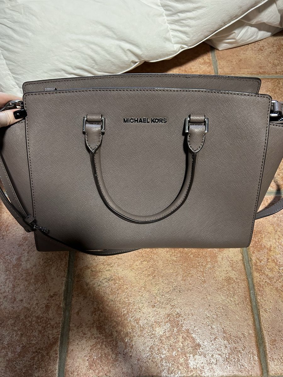 Michael Kors Borse da donna: Vendo Micheal Kors – Usato da Arogno venduto da alt_g2f2