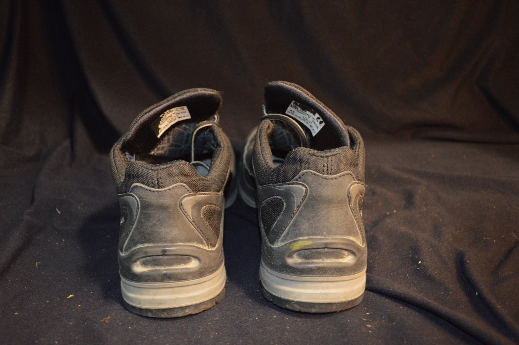 Lowa Herrenschuhe: LOWA Arbeitschuhe Gr.45, Schwarz, Top! – Gebraucht aus Buchs SG von die_zc5l 2