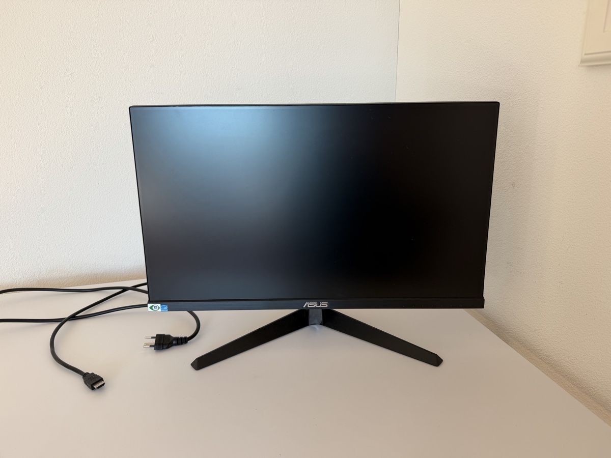 Asus Monitor: Asos computer screen – Usato da Au ZH venduto da gad_r9b6 1