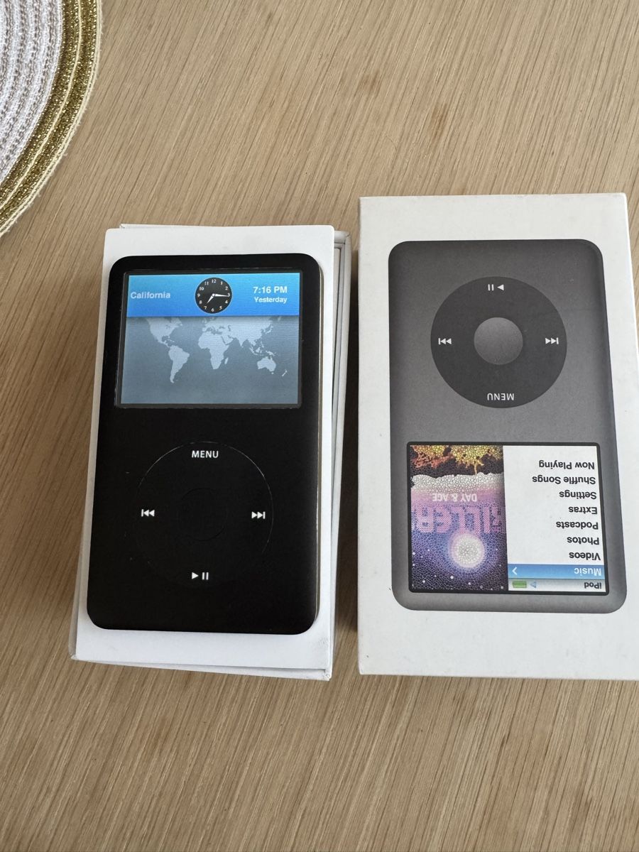Apple Lettore multimediale portatile: iPod Classic 160 Go noir avec boite – Usato da Brügg BE venduto da haj_9zhk 5