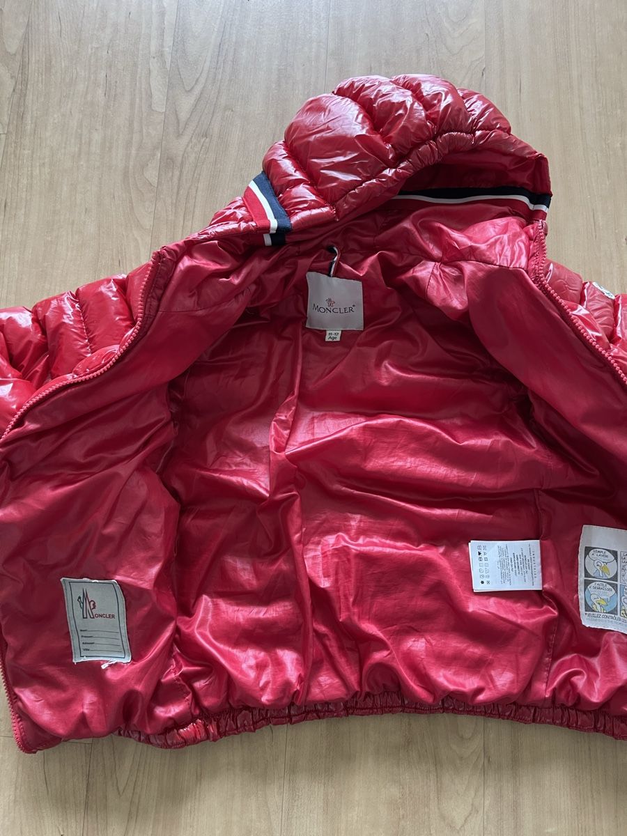 Moncler Giacche & Cappotti: Moncler Kinderjacke Gr 12, rot – Usato da Wollerau venduto da hpr_v_100 2
