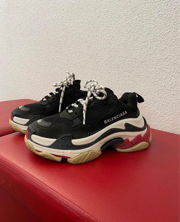 Balenciaga Triple S