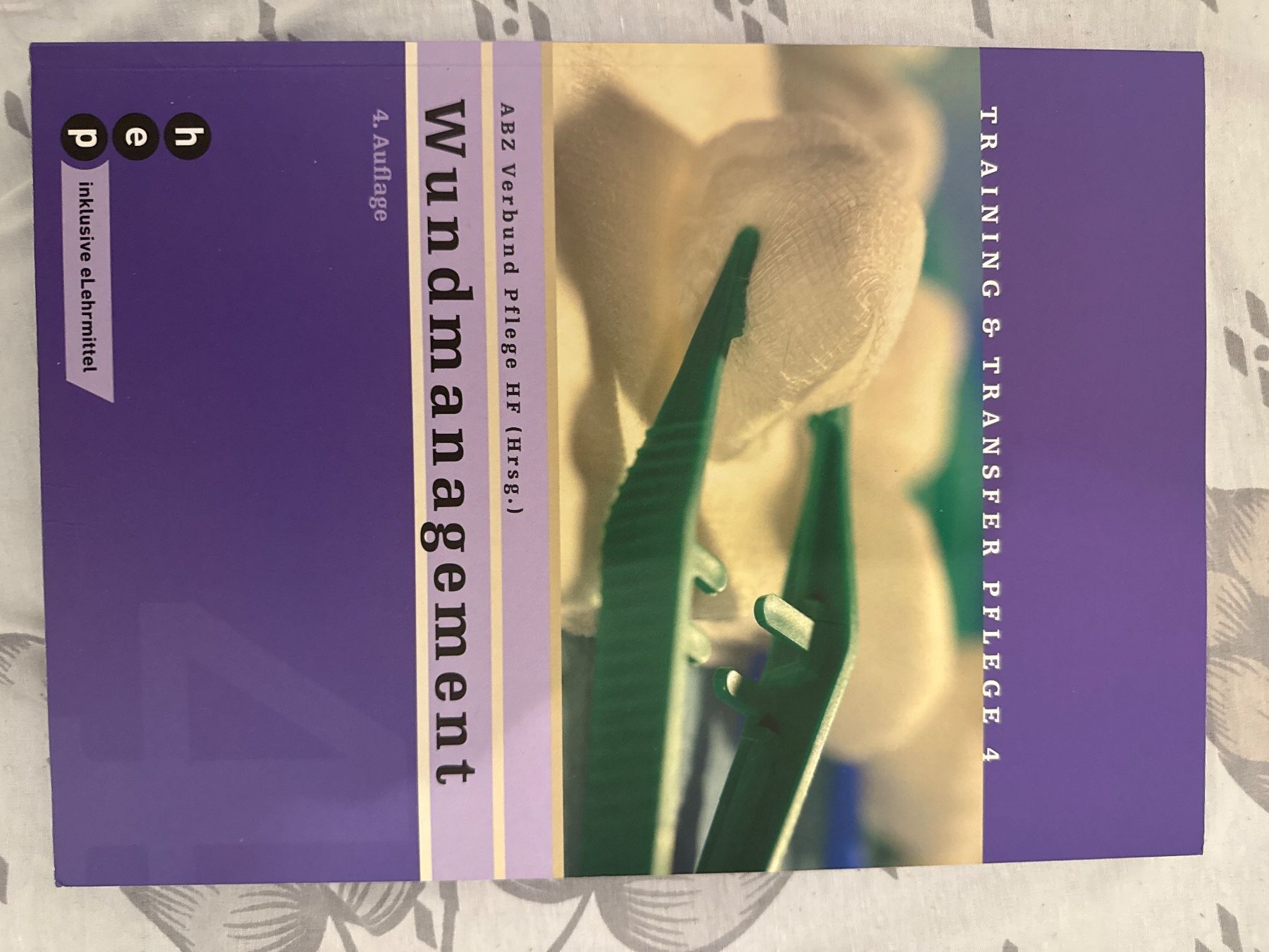 Libri: Pflege Bücher – Usato da Zürich venduto da Thora14 3