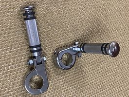 Fussrasten Chrom mit Halterung (Highway-Pads)