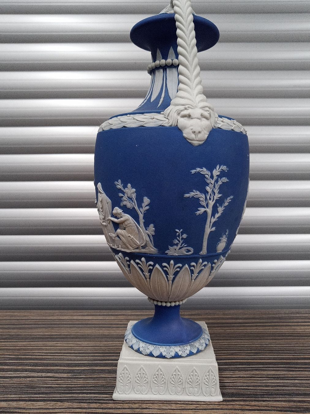 Wedgwood Vasi & Recipienti: WEDGWOOD Jasperware dark blue Amphore / Vase – Usato da Reiden venduto da Zofi-Brocki 3