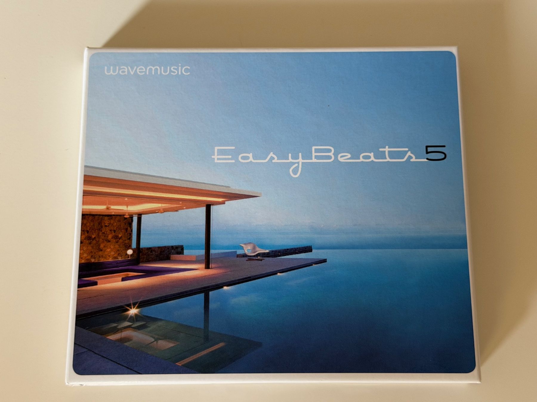 CDs: Easy Beats 5 Wavemusic - Various – Gebraucht aus Altstätten SG von sheamus